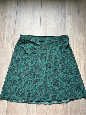 Realisation Par 100% Silk Green Paisley A-Line Skirt